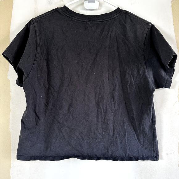 Levi's Crescent Moon Crop Tee Boxy Crew Neck Chest Print 100% Cotton Black XS - Picture 6 of 6